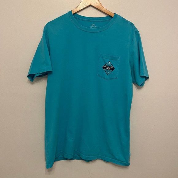Southern Tide Other - Southern Tide "Catch of the Day" Graphic T-Shirt Size L